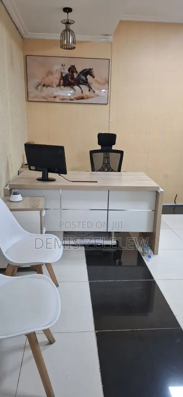 Managerial Office Desk for Sale