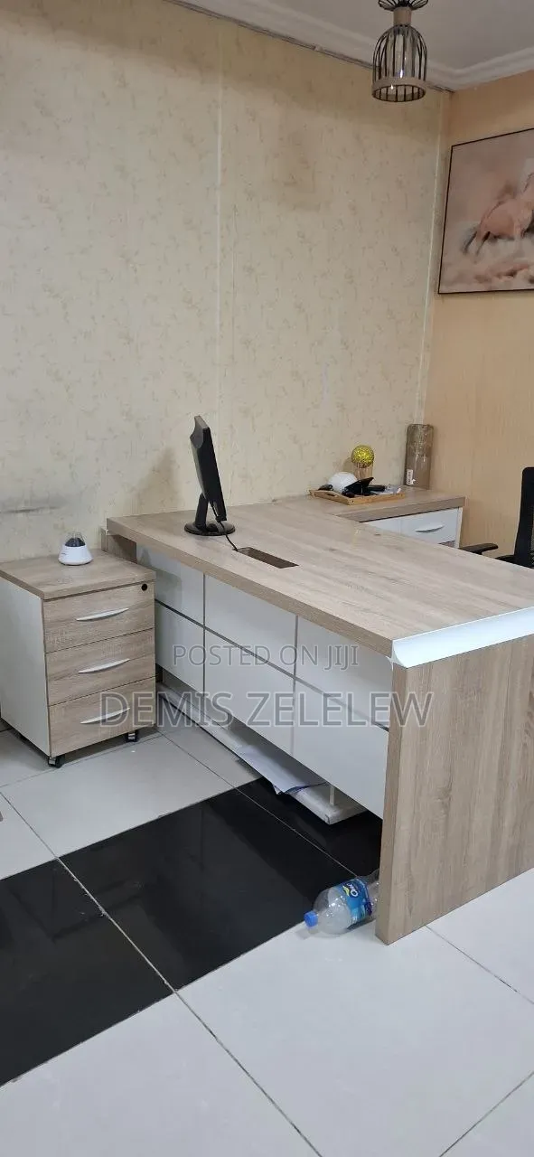 Managerial Office Desk for Sale