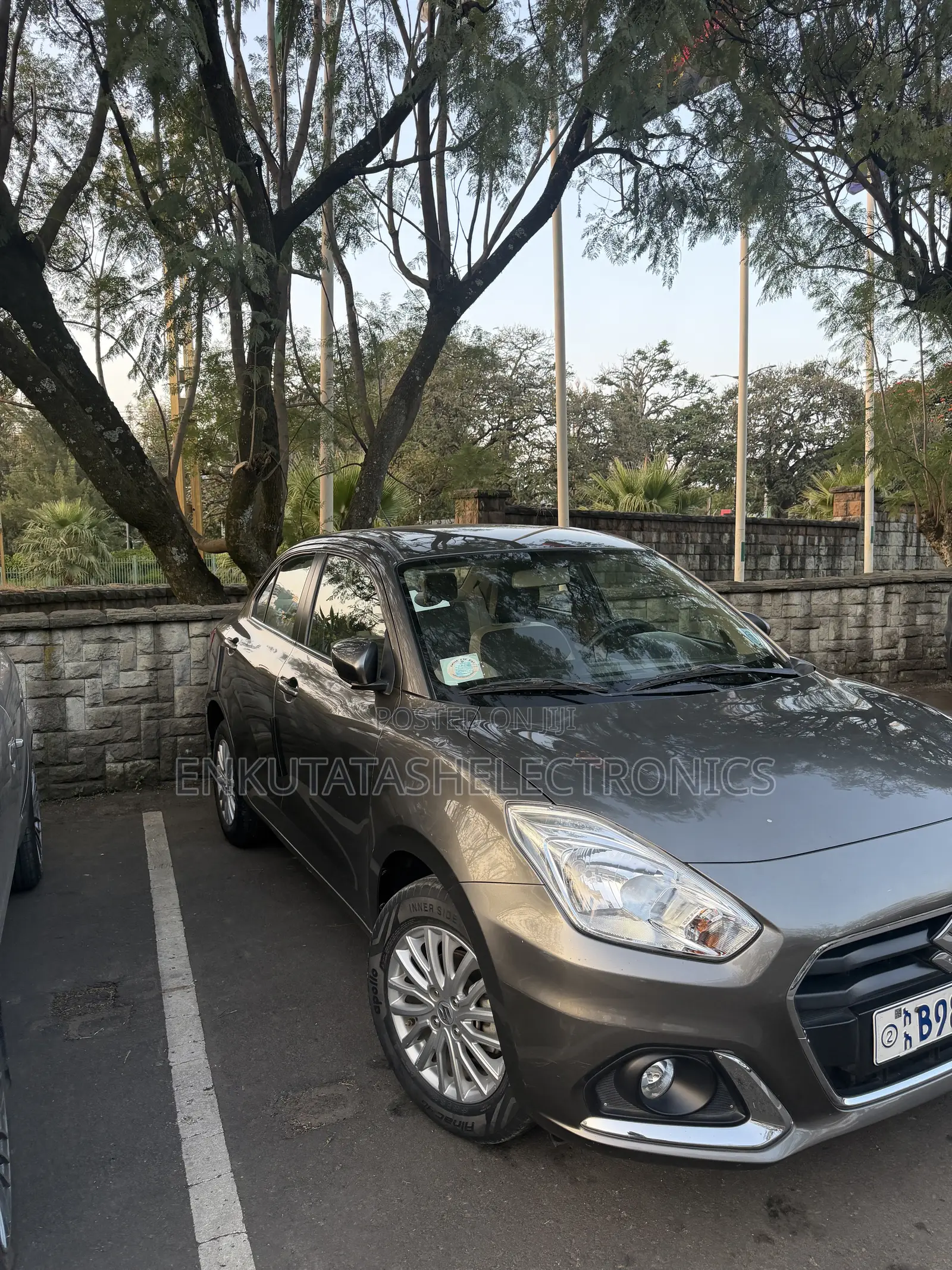 Suzuki RE 2021 Silver