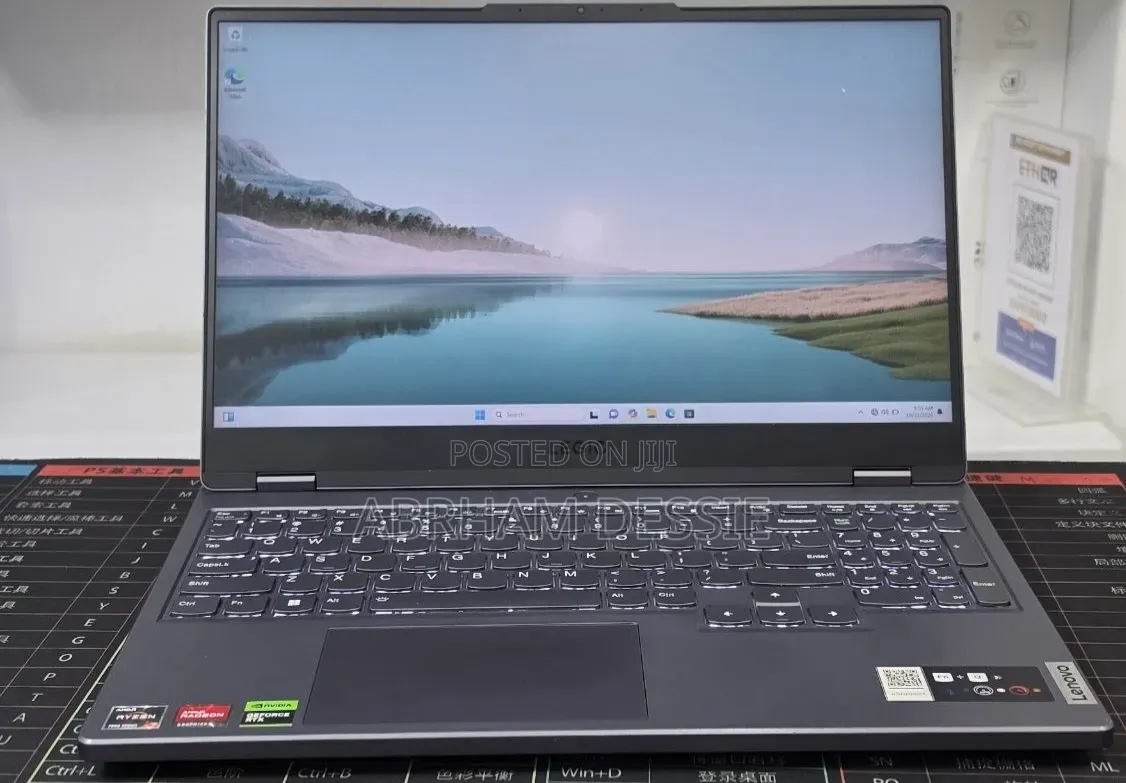 New Laptop Lenovo 16GB AMD Ryzen 7 SSD 512GB