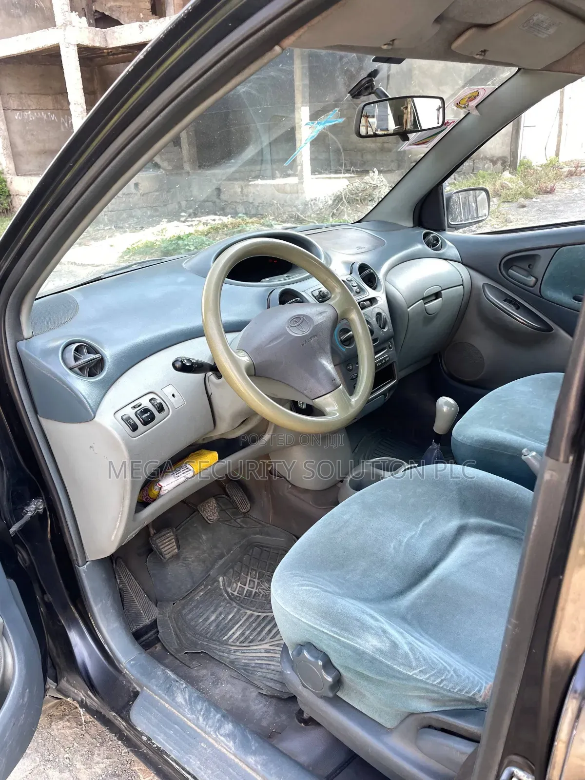 Toyota Yaris 2001 Black