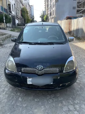 Toyota Yaris 2001 Black