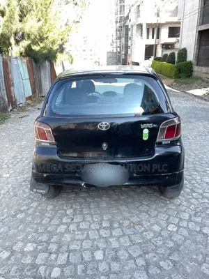 Toyota Yaris 2001 Black