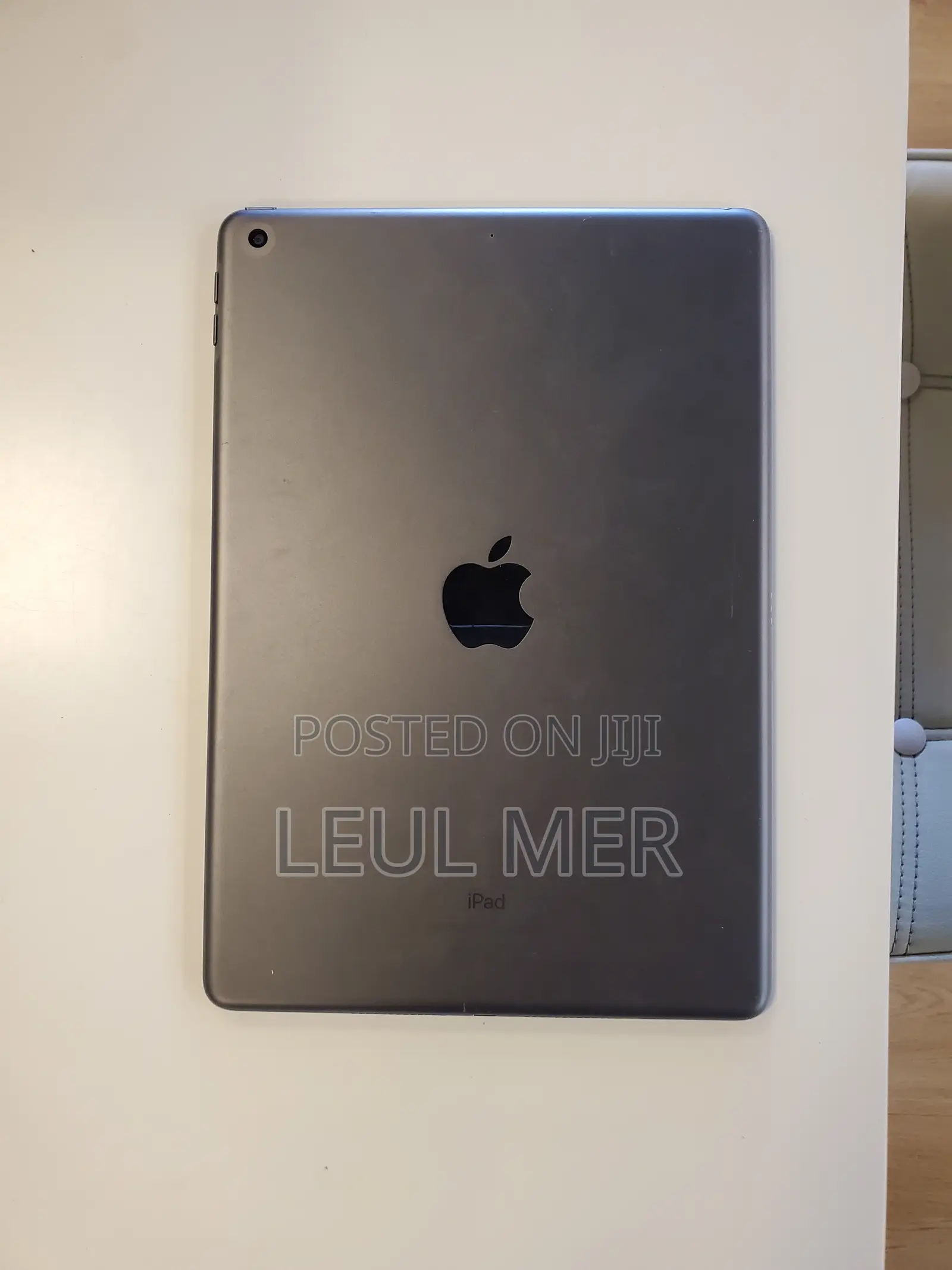 Apple iPad 10.2 (2020) 32 GB Gray