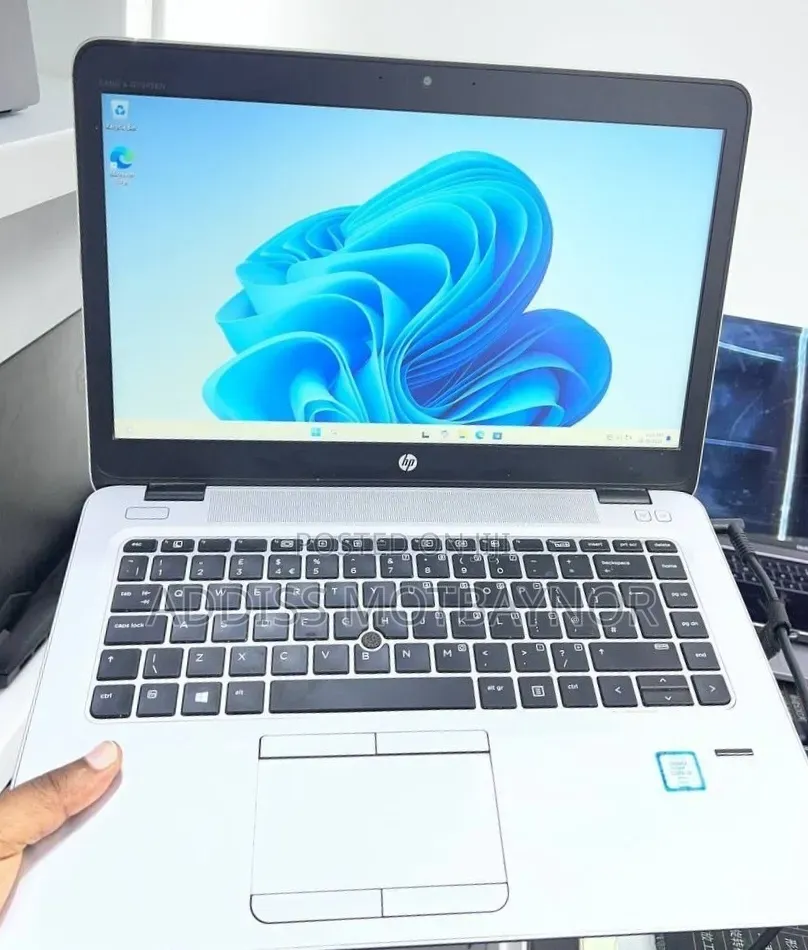 New Laptop HP EliteBook 840 8GB Intel Core i5 SSD 1T