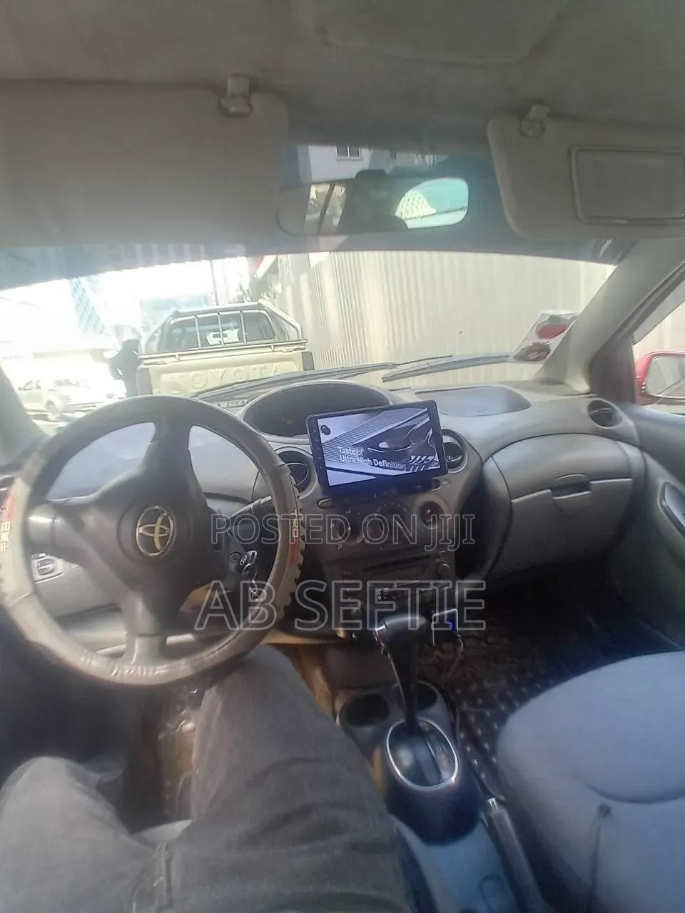 Toyota Vitz 2003