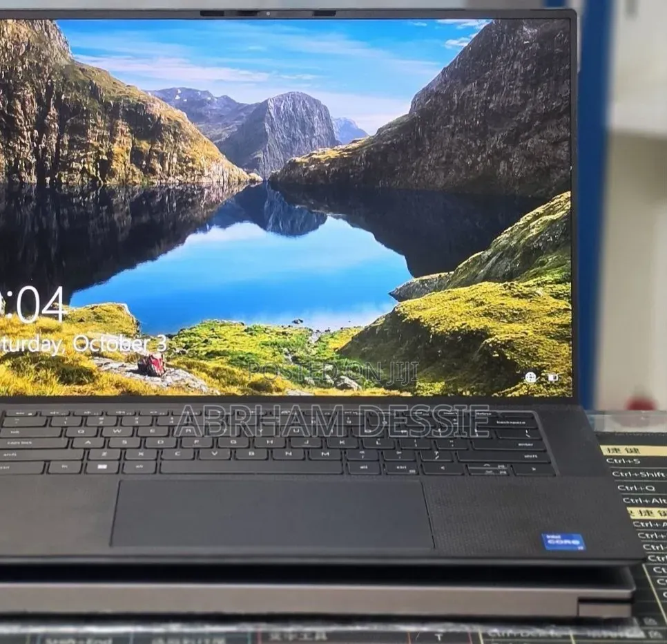 New Laptop Dell 16GB Intel Core i7 SSD 512GB