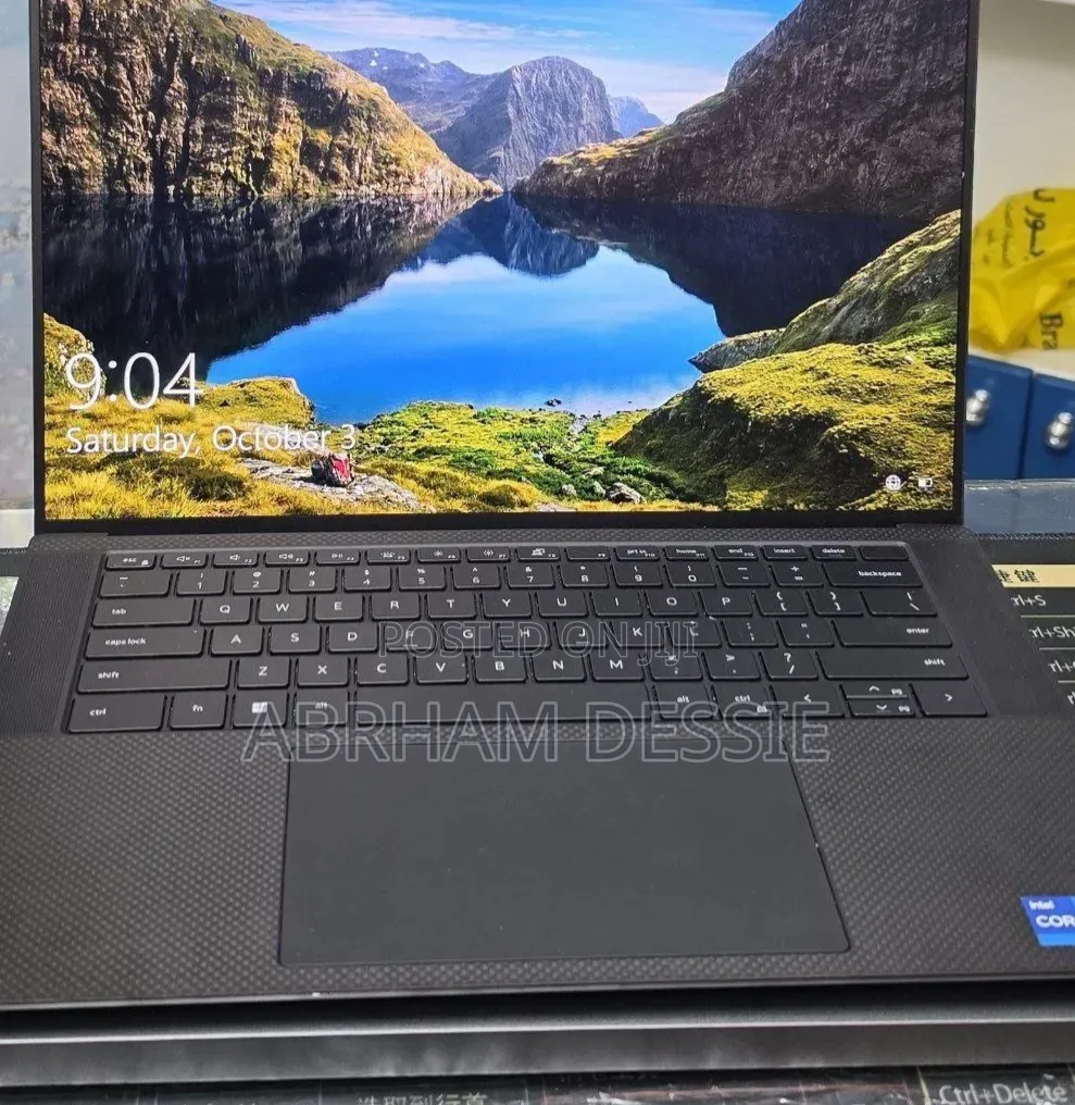 New Laptop Dell 16GB Intel Core i7 SSD 512GB