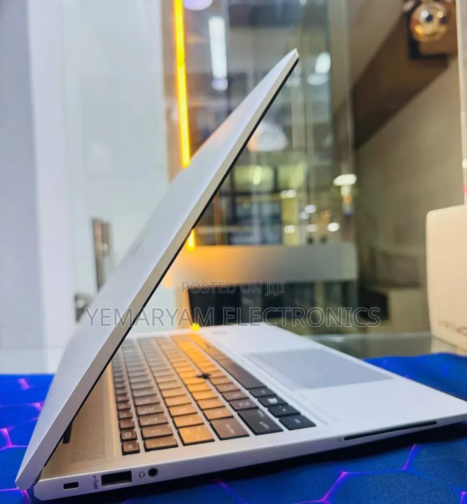 New Laptop HP EliteBook 840 G7 16GB Intel Core i5 SSD 512GB