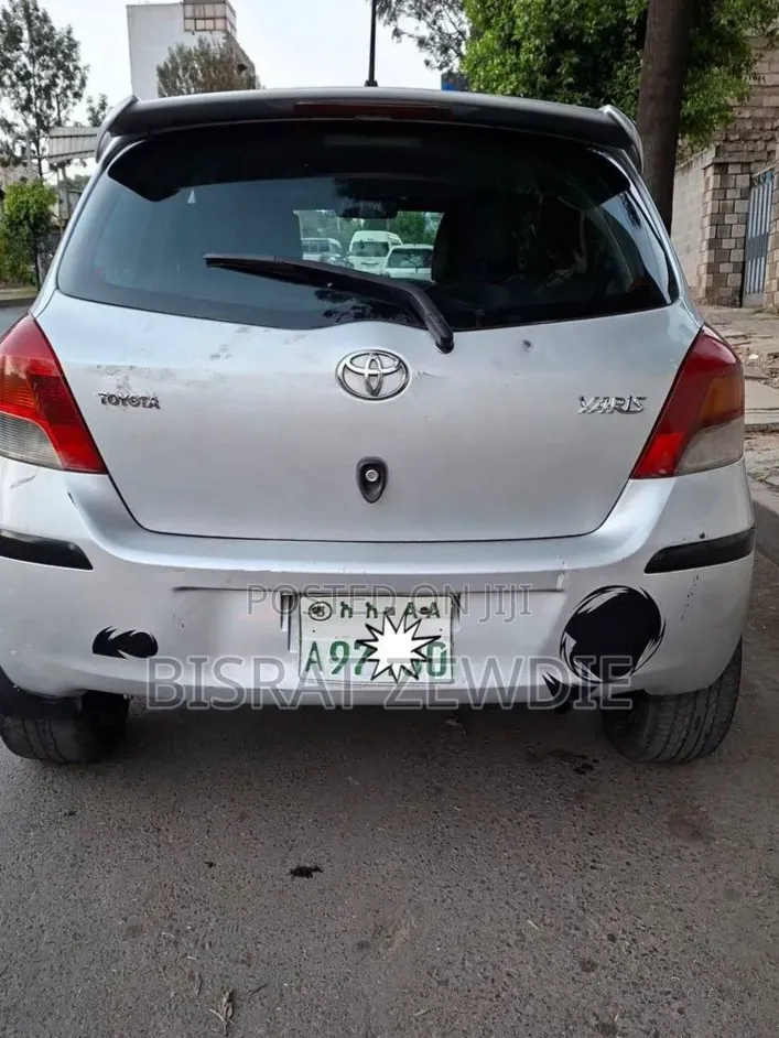 Toyota Yaris 2010