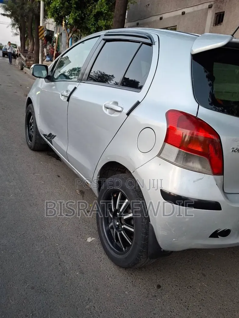 Toyota Yaris 2010