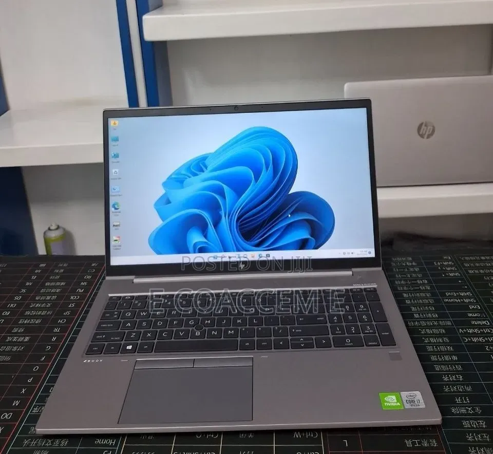 New Laptop HP ZBook Create G7 16GB Intel Core i7 SSD 512GB
