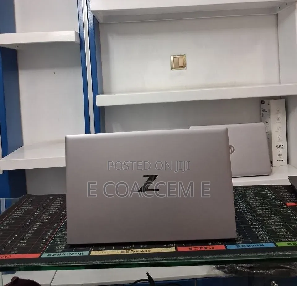 New Laptop HP ZBook Create G7 16GB Intel Core i7 SSD 512GB
