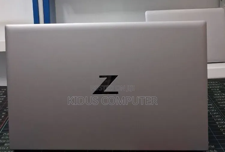 New Laptop HP ZBook Power G7 16GB Intel Core i7 SSD 512GB