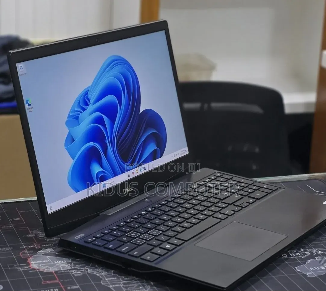 New Laptop Dell G15 5510 16GB Intel Core i7 SSD 512GB