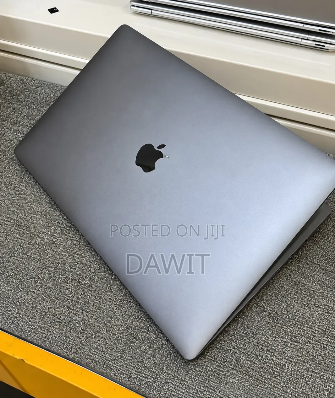 Laptop Apple MacBook Pro 2017 8GB Intel Core i5 SSD 128GB