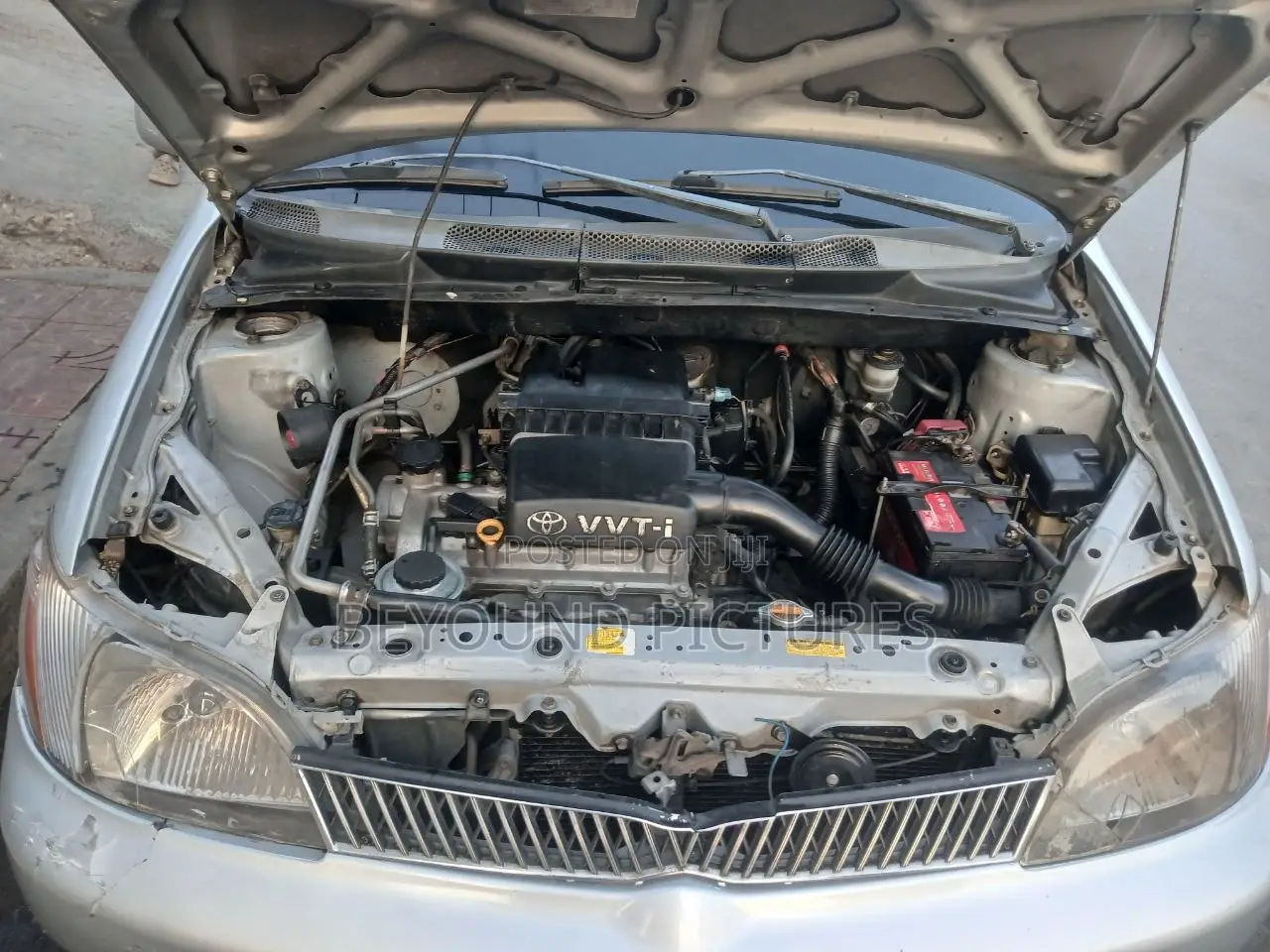 Toyota Platz 2001 Silver