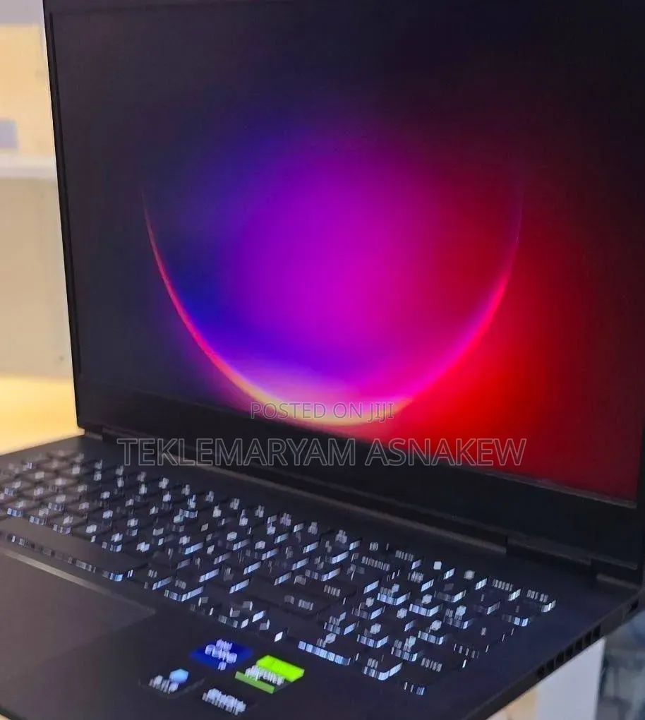 New Laptop HP OmniBook 5 16" 16GB Intel Core i9 SSD 1T