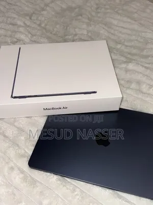 New Laptop Apple MacBook Air 2025 M4 16GB Apple M4 SSD 256GB