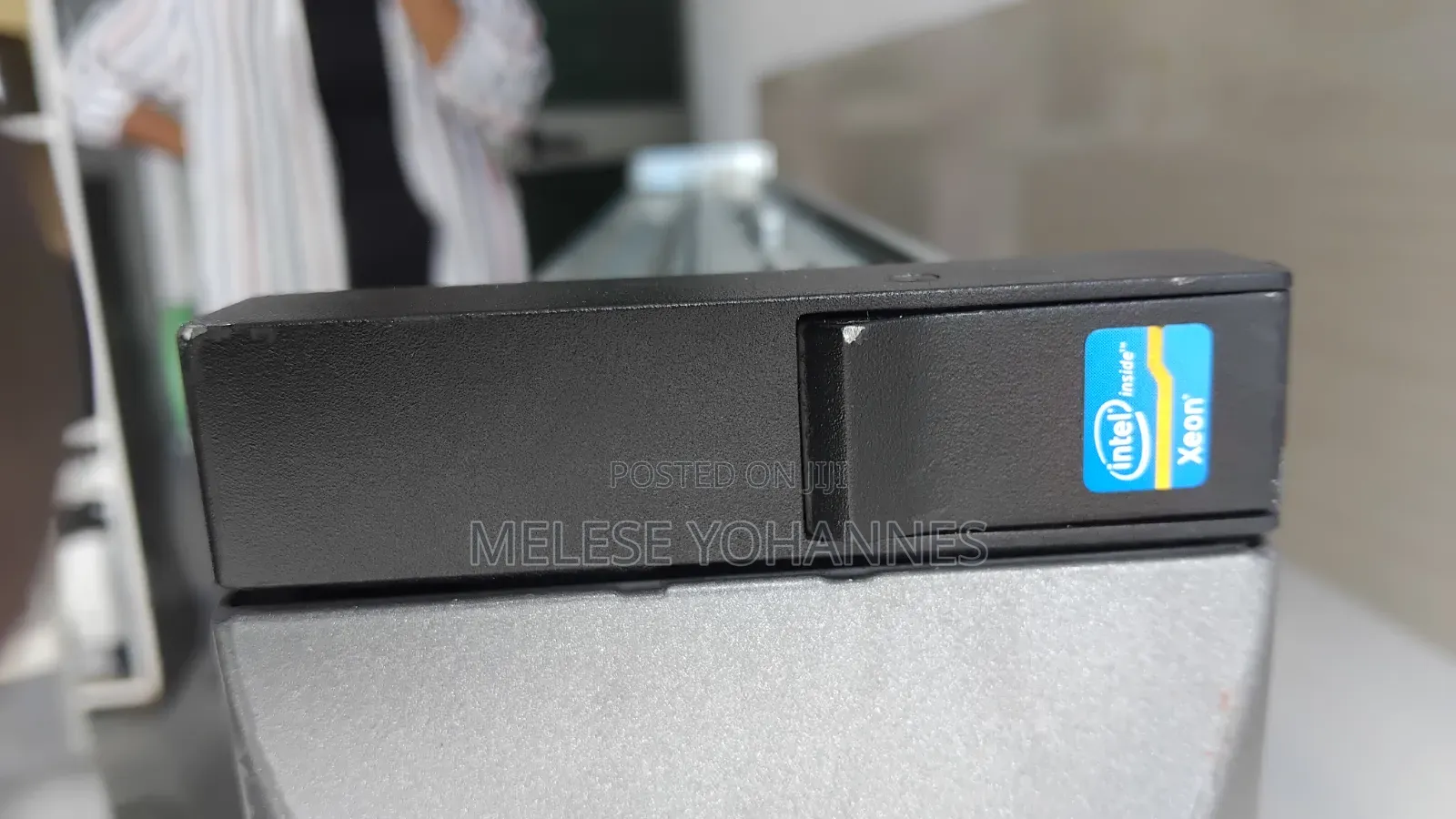 Server Dell PowerEdge R730 32GB Intel Xeon HDD 6T