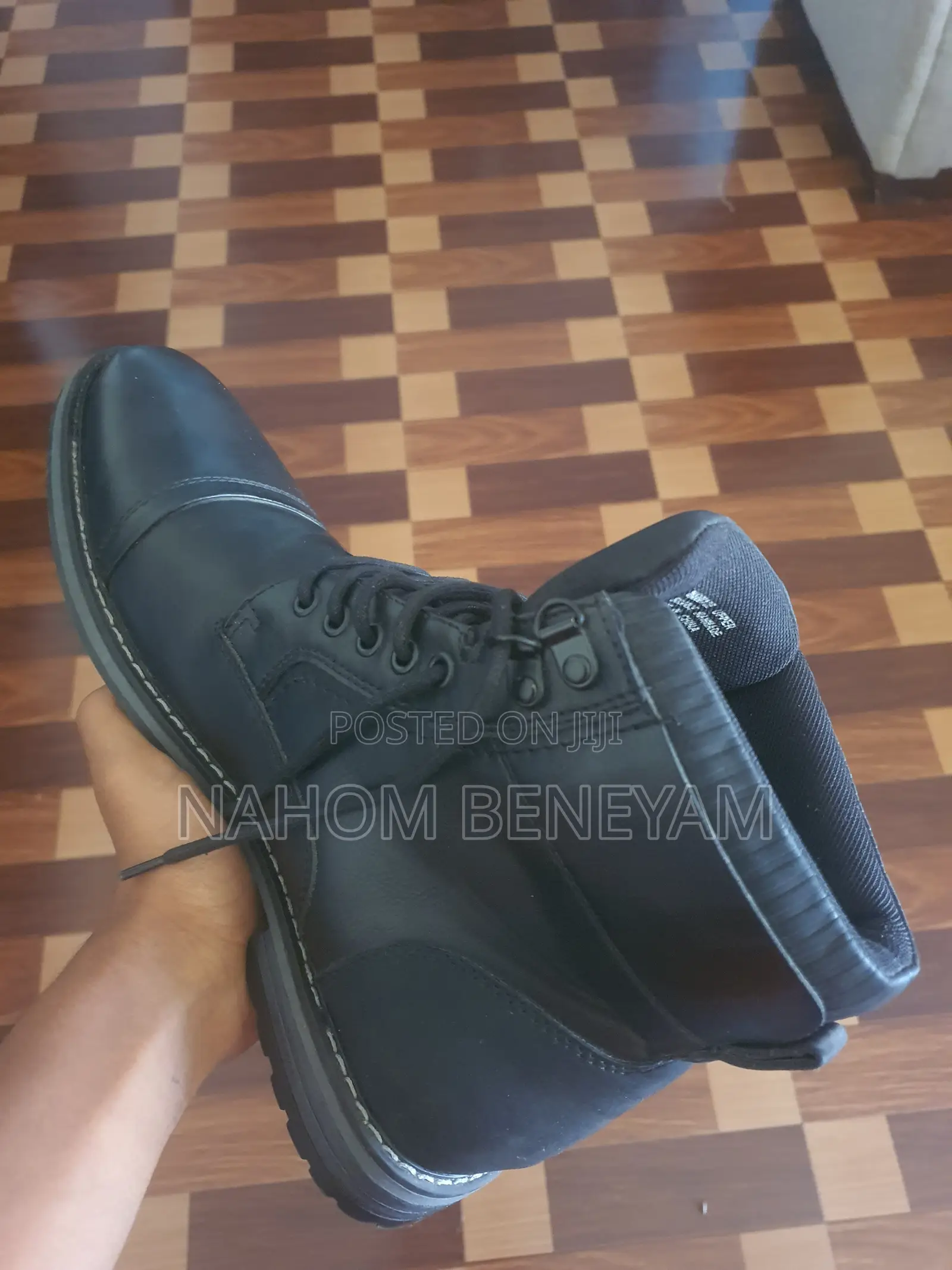 Men's Black Leather Cap-T
