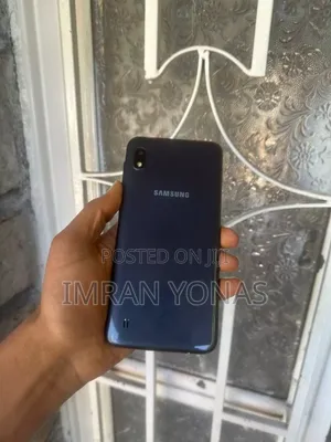 Samsung A10 32 GB Black