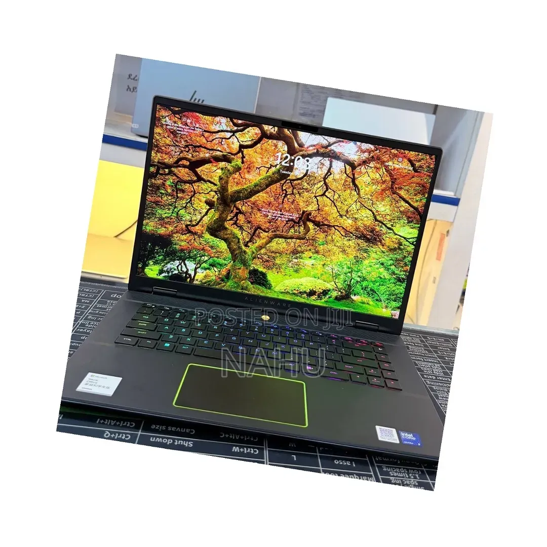 New Laptop Dell Allenware M15 R5 16GB Intel Core Ultra 9 SSD 512GB