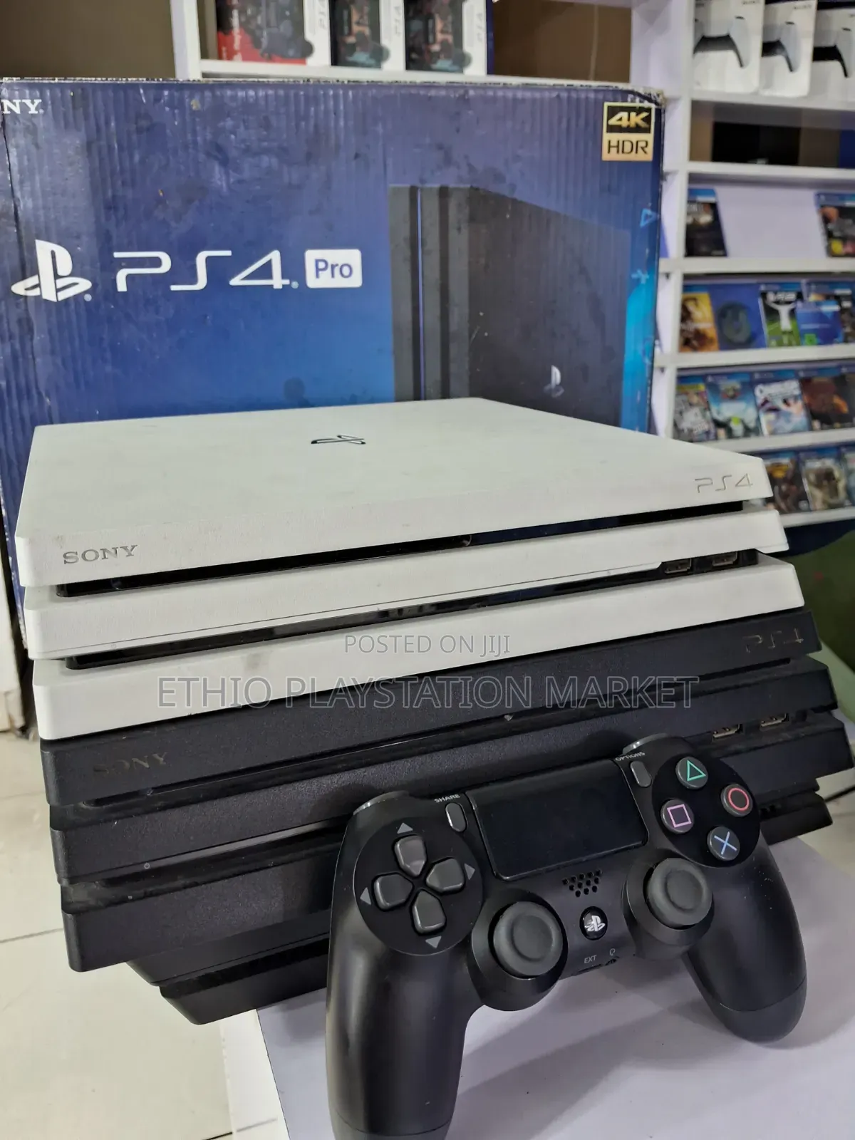 PlayStation 4 Pro Black and White