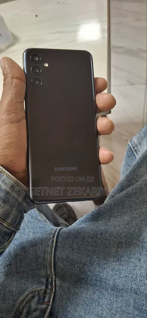 New Samsung Galaxy M13 64 GB