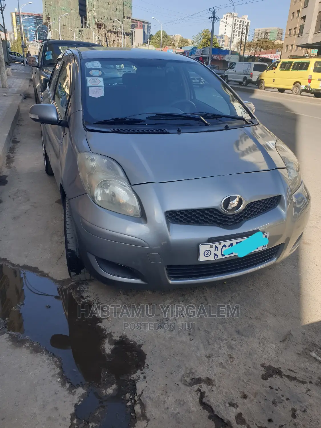 Toyota Yaris 2010 Gray