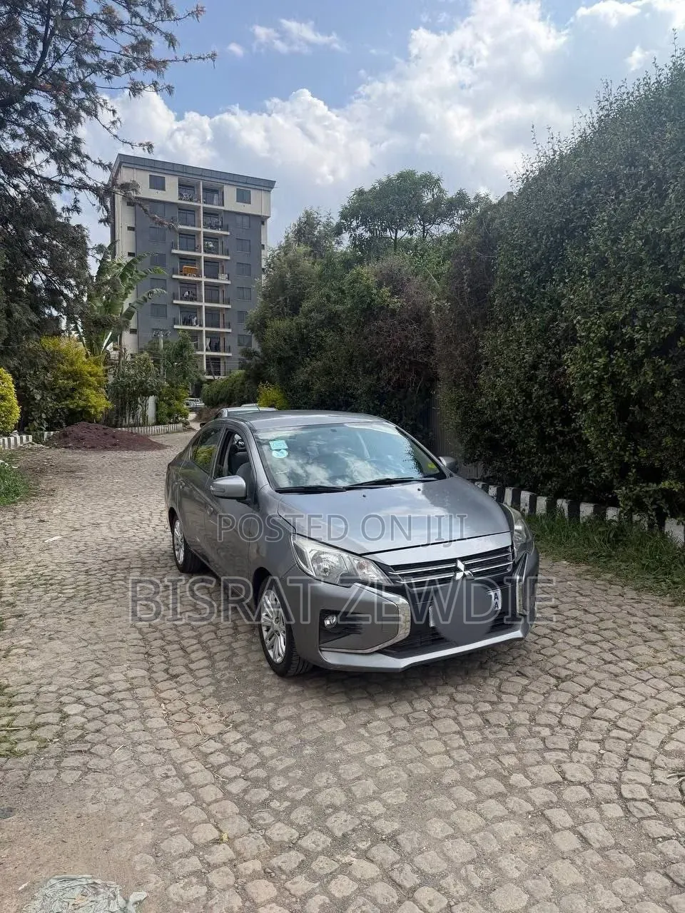 Mitsubishi Attrage 2022 Gray