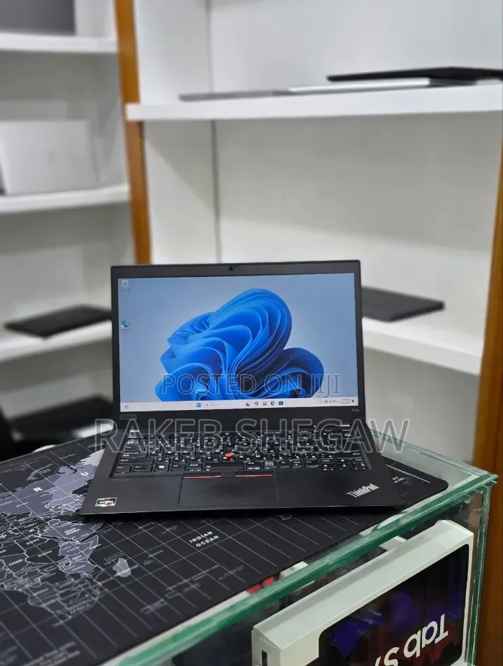 New Laptop Lenovo ThinkPad T14 16GB AMD Ryzen 5 SSD 512GB