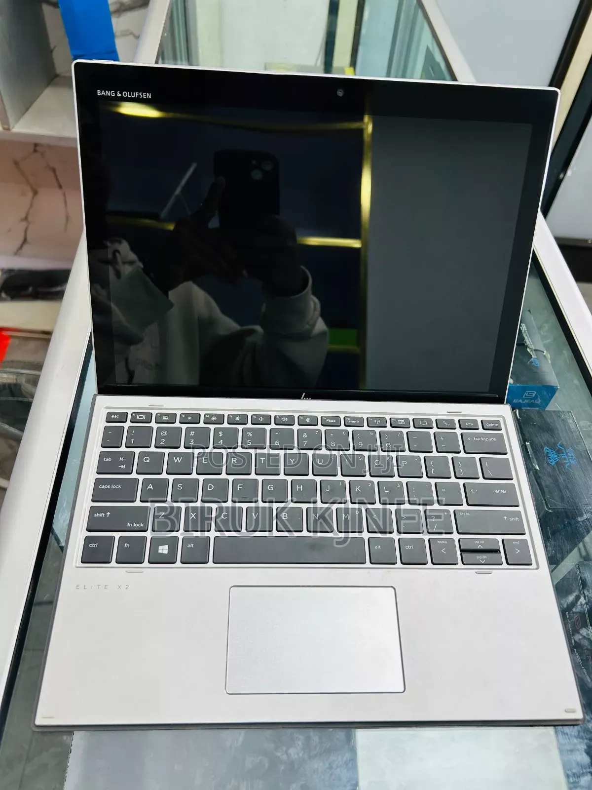 New Laptop HP Elite X2 1012 G2 8GB Intel Core i7 SSD 256GB