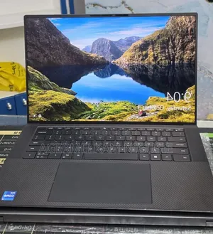 New Laptop Dell Inspiron 15 5570 16GB Intel Core i7 SSD 512GB
