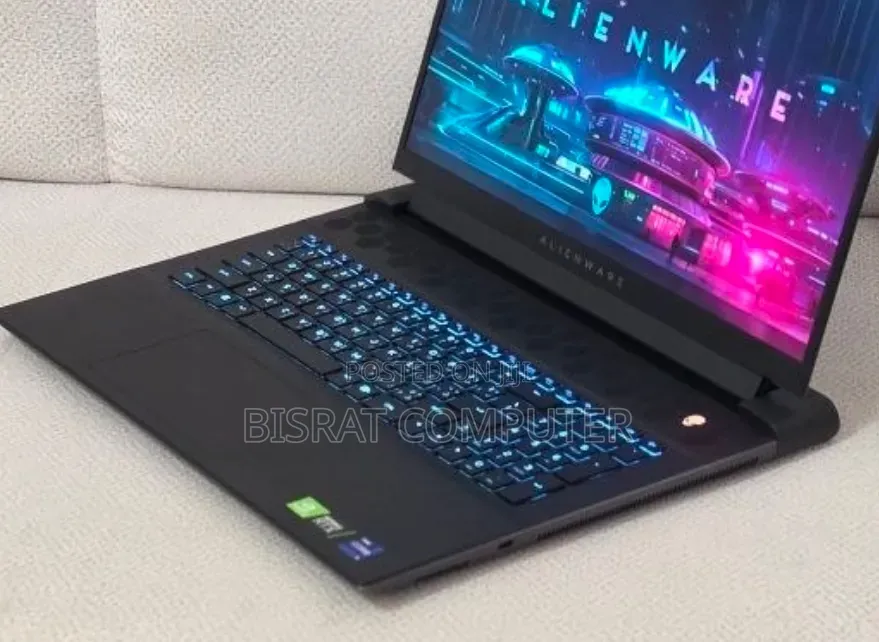 New Laptop Alienware M18 R2 32GB Intel Core i9 SSD 2T