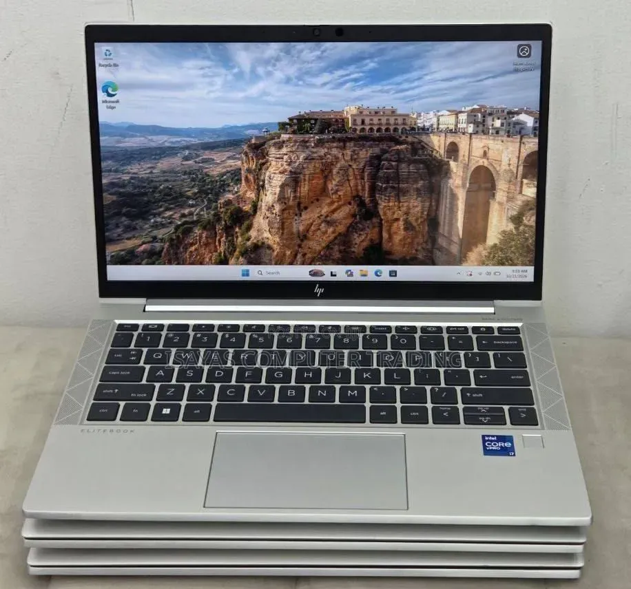 New Laptop HP EliteBook 830 G8 16GB Intel Core i5 SSD 512GB