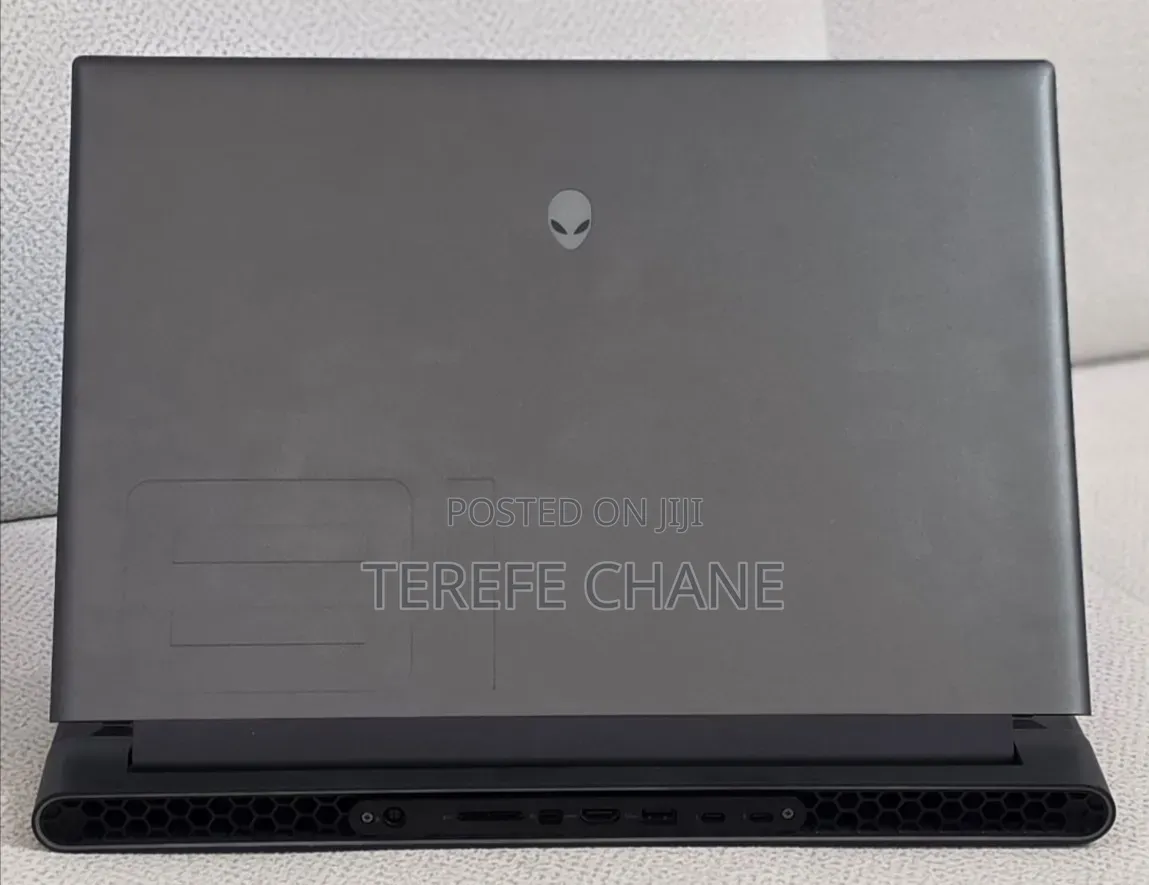 New Laptop Alienware M18X R2 32GB Intel Core i9 SSD 2T