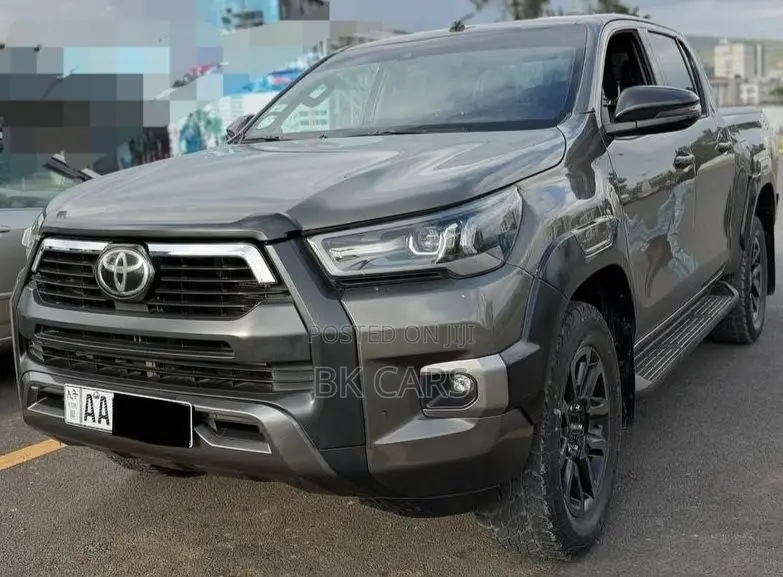 Toyota Hilux 2021 Burgundy