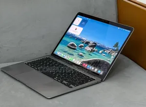 New Laptop Apple MacBook Air 2020 M1 8GB Apple M1 SSD 256GB
