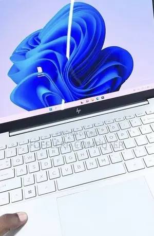 New Laptop HP Pavilion 14 16GB Intel Core i7 SSD 512GB