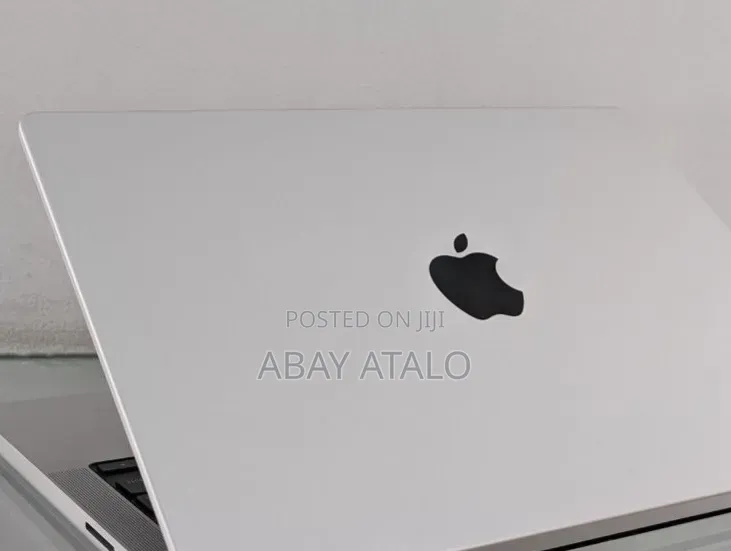 New Laptop Apple MacBook Pro 2021 M1 16GB Apple M1 Pro SSD 512GB