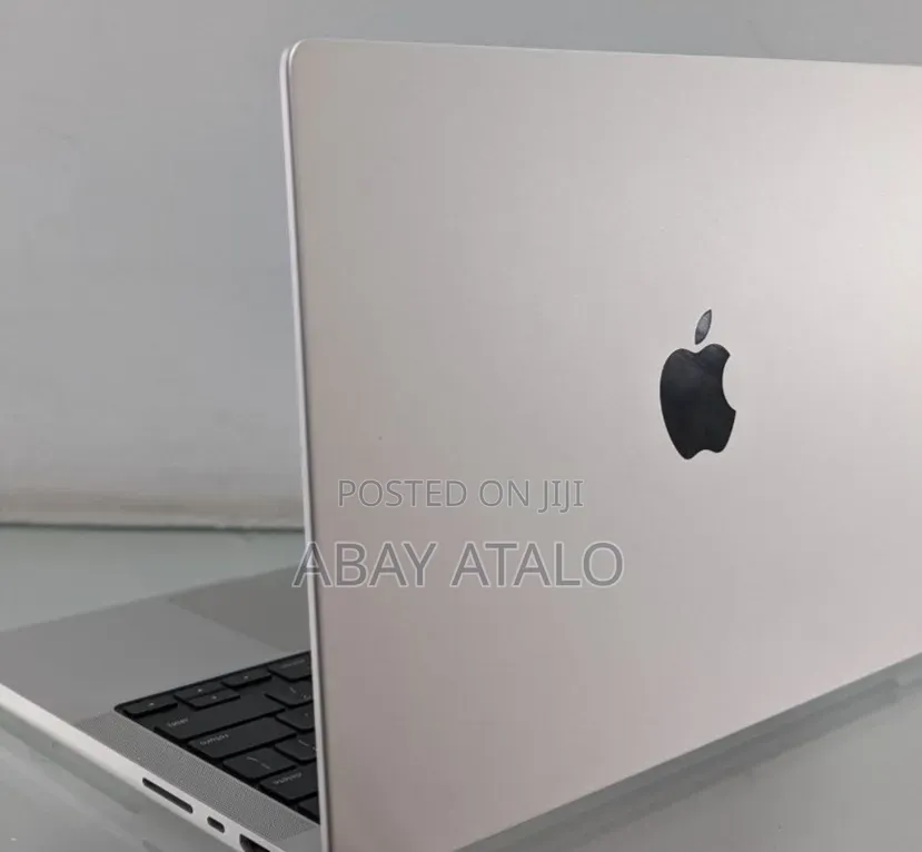 New Laptop Apple MacBook Pro 2021 M1 16GB Apple M1 Pro SSD 512GB