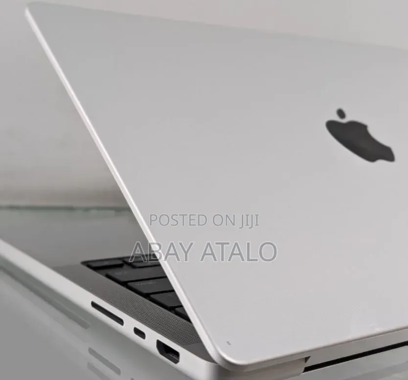 New Laptop Apple MacBook Pro 2021 M1 16GB Apple M1 Pro SSD 512GB