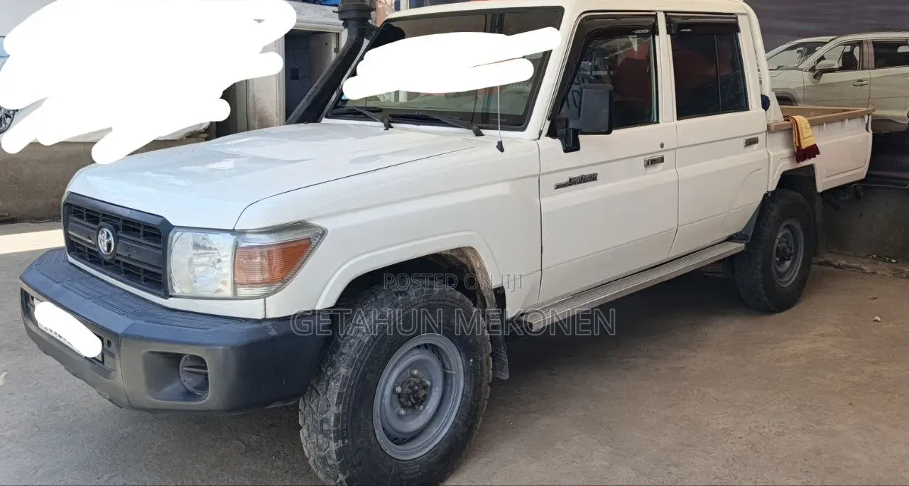 Toyota Land Cruiser 2014 White