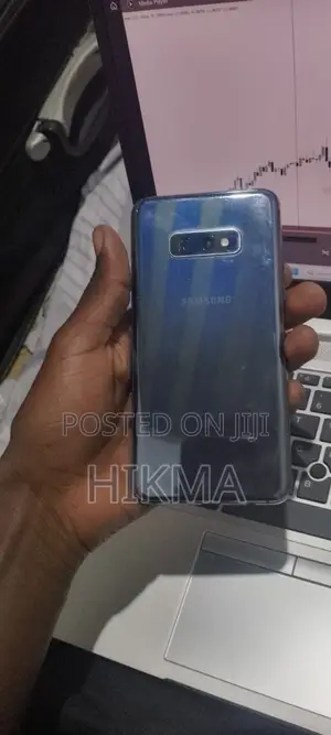 Samsung Galaxy S10e 128 GB Blue