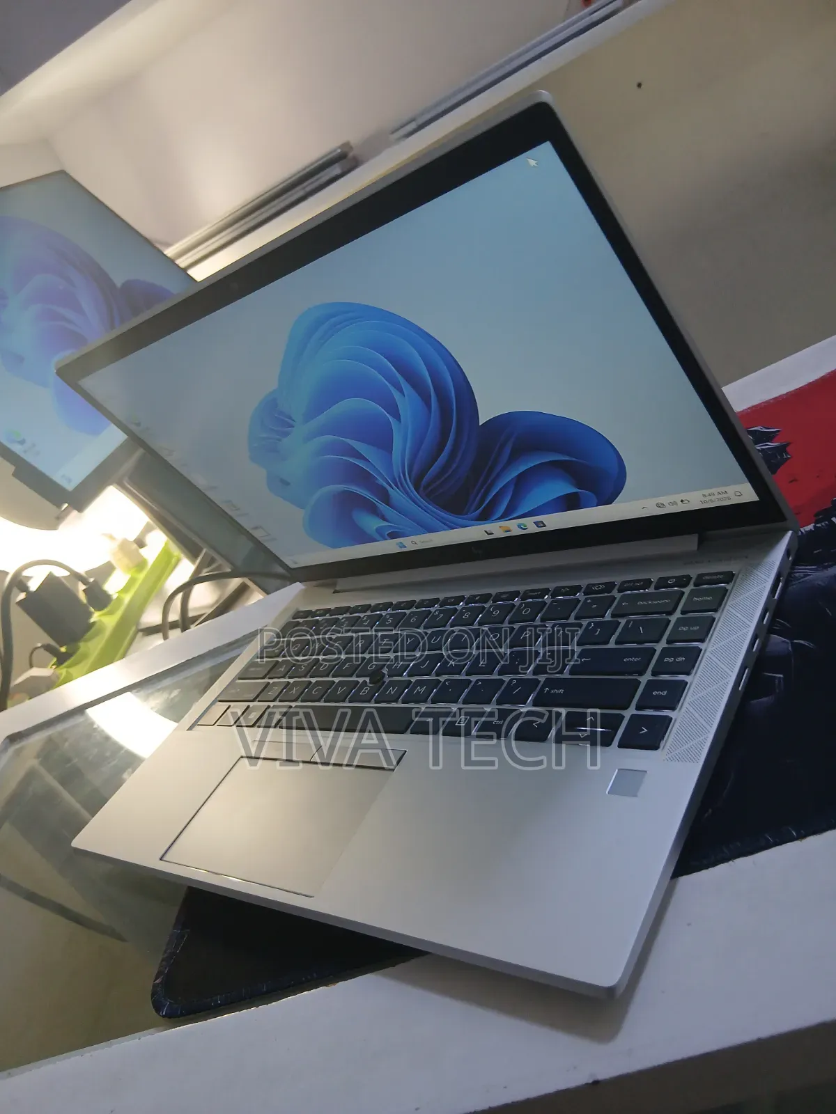 New Laptop HP EliteBook 840 G8 16GB Intel Core i5 SSD 512GB