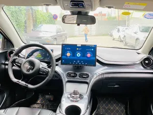 BYD E2 43 kWh 94 hp FWD 2025