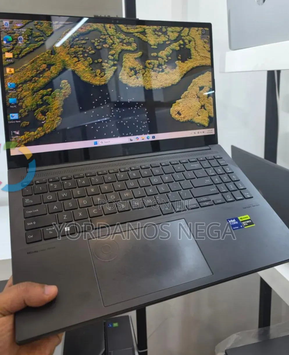 New Asus VivoBook Pro 15 N580VD 16GB Intel Core Ultra 9 SSD 512GB