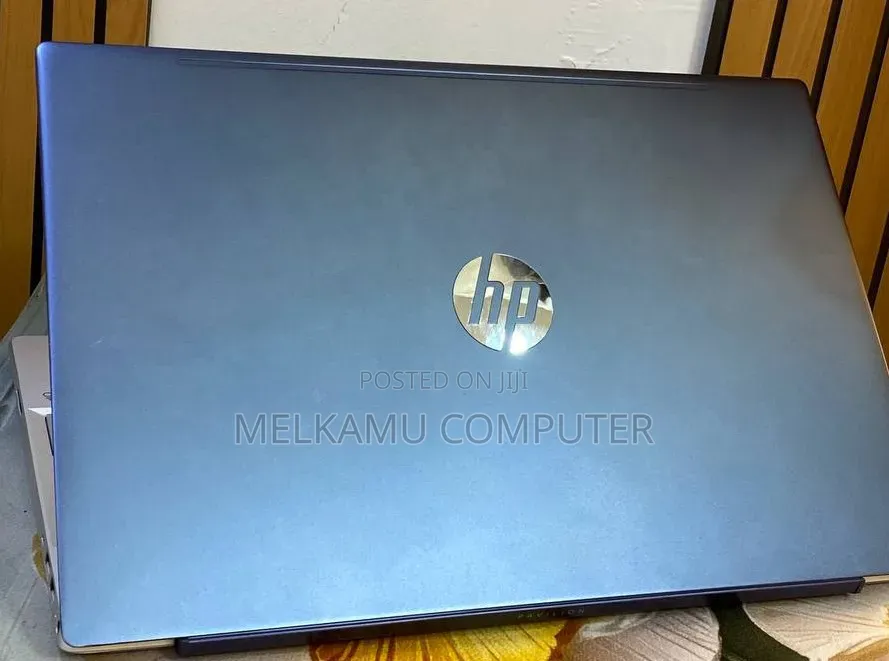 New Laptop HP Pavilion 15 8GB Intel Core i5 SSD 512GB
