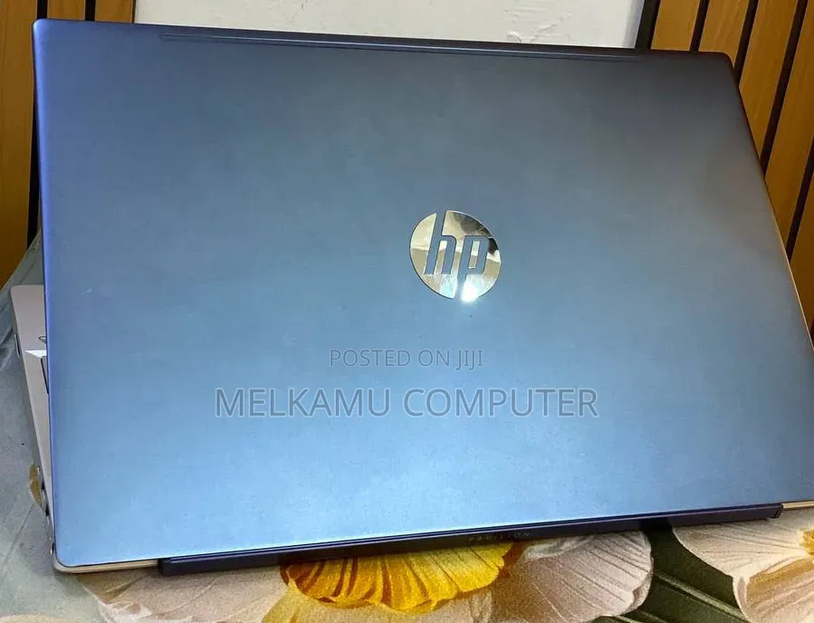 New Laptop HP Pavilion 15 8GB Intel Core i5 SSD 512GB